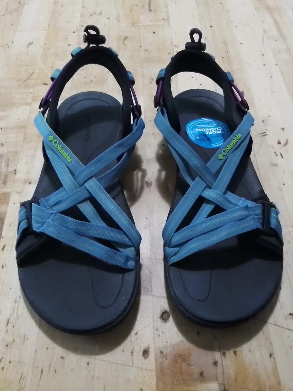 NWOT Columbia Women’s Blue Strappy Outdoor Sandals Size 7